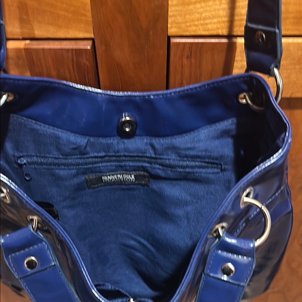 Kenneth Cole Reaction Blue Shoulder Bag with Hobo Style - Picture 4 of 4